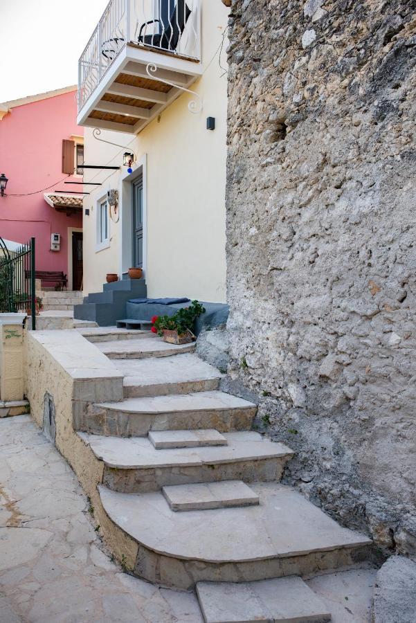 Ioulia'S Home Agios Markos Bagian luar foto